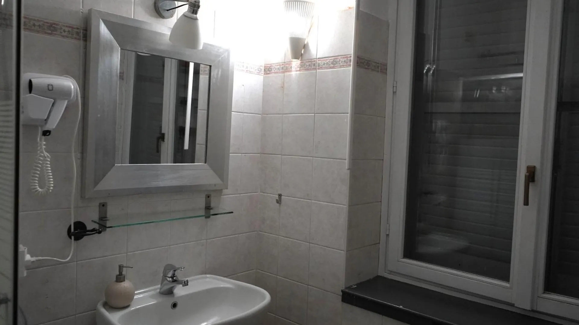 Apartament Navigli-Darsena In The Heart Of The City Mediolan Włochy