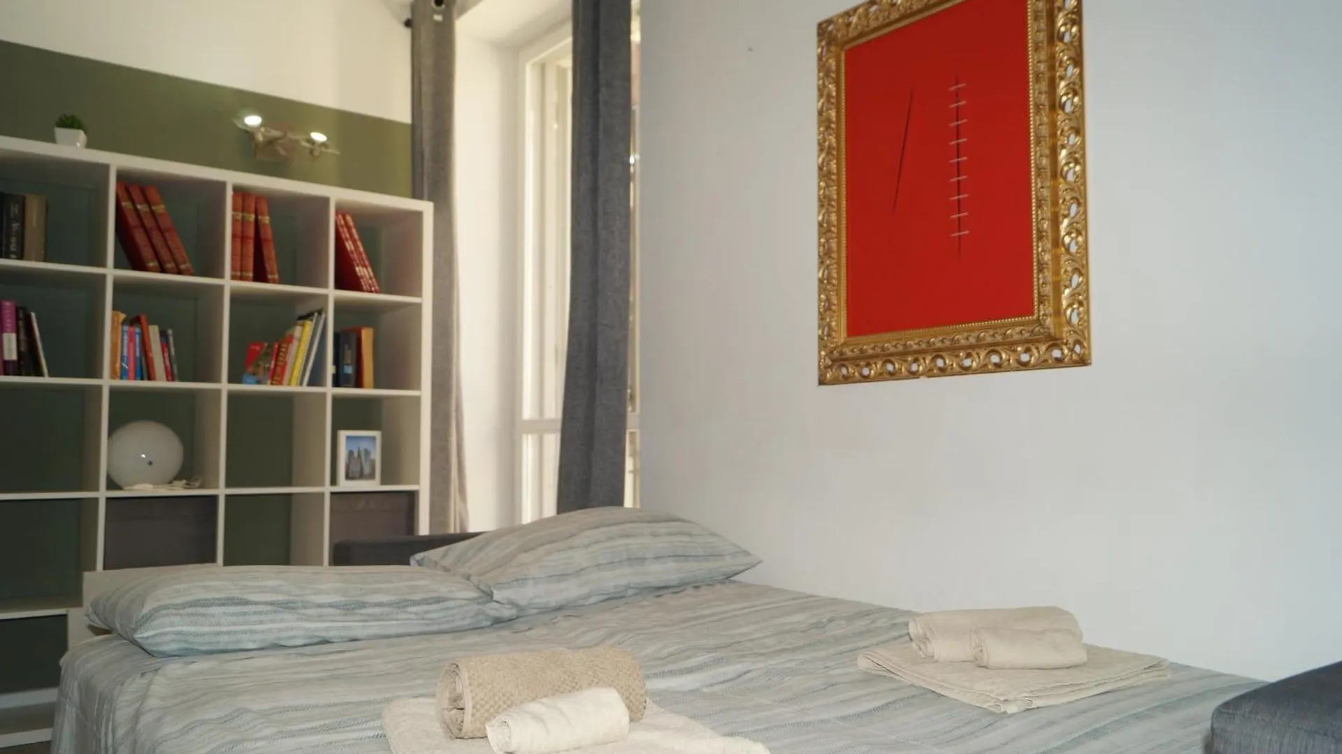 Apartament Navigli-Darsena In The Heart Of The City Mediolan